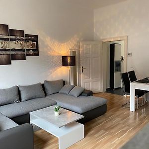 Devich Apartments 1614
